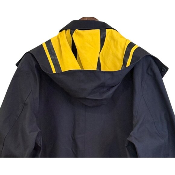 Victorinox Men's Button Front Rain Jacket Black Yellow Size XL - Picture 6 of 6